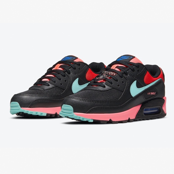 Nike Women's Air Max 90 - Black - Picture 2 of 4